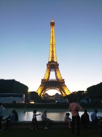 Tempat Wisata Terkenal di Paris Kota Romantis