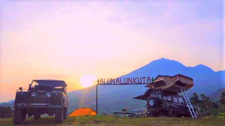 Camping di Alun-alun Kuta Genggelang, Gunung Bunder